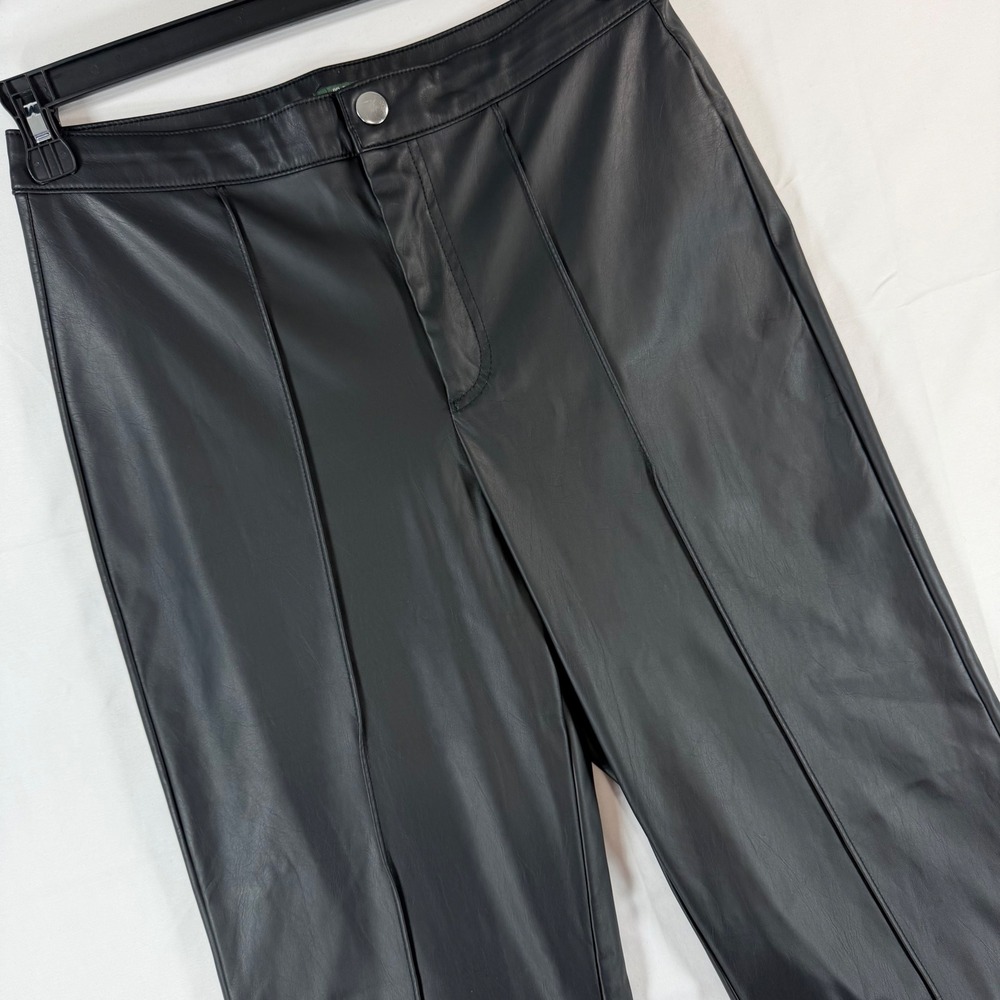 Wild Fable Womens Black Faux Leather High Rise Flare Leg Pants Size 6 Seam Front